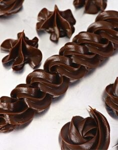 Super smooth chocolate fudge frosting