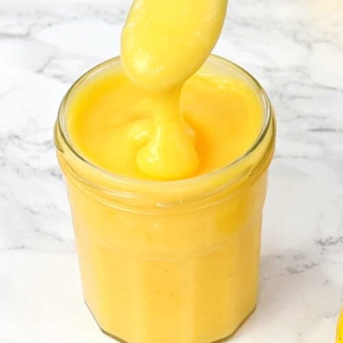A creamy lemon curd made with egg yoks