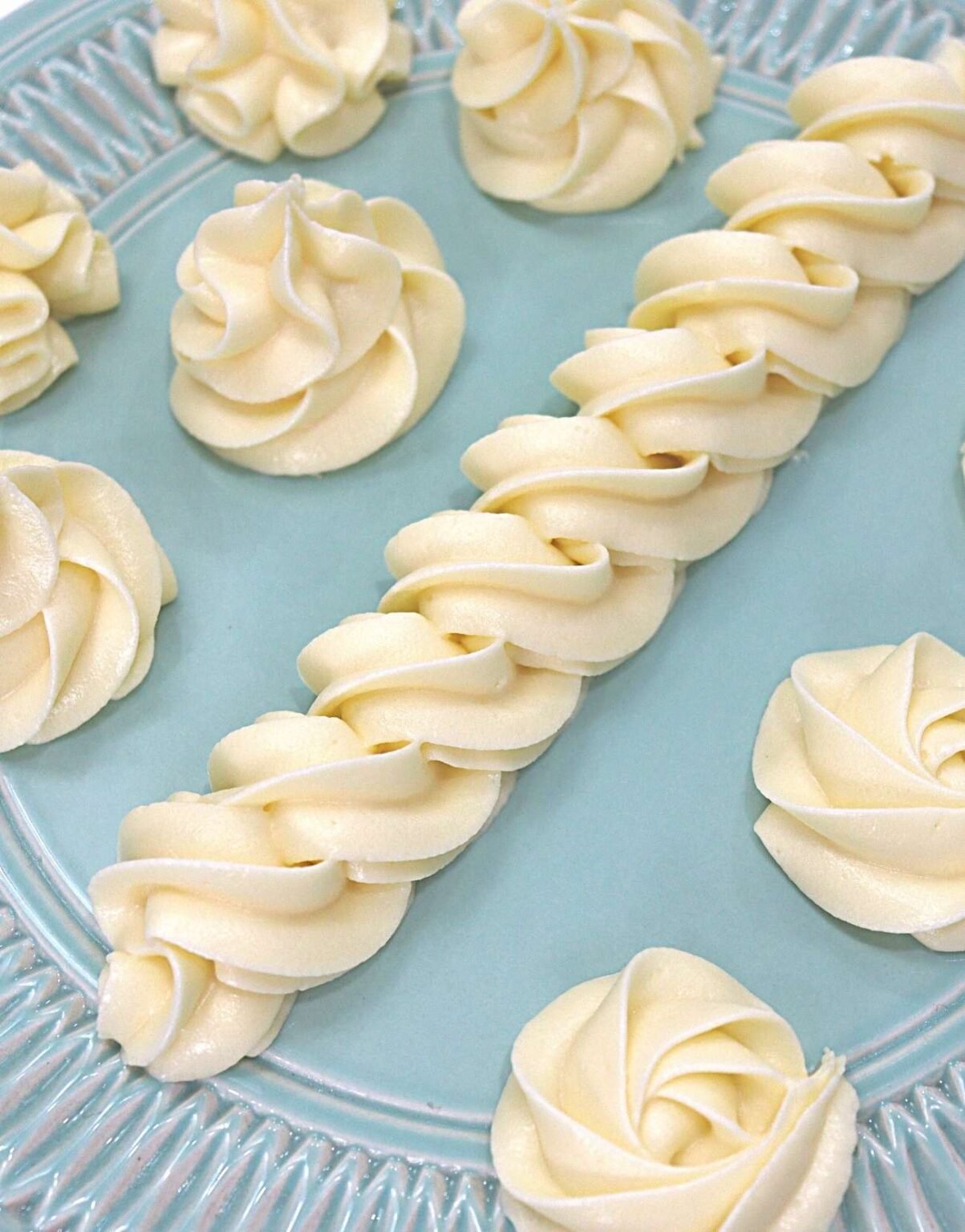 The Best Cream Cheese Frosting Cakes by MK