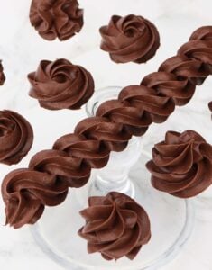 chocolate cream cheese buttercream
