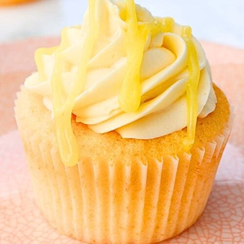 lemon cupcakes - Cakes by MK lemon cupcakes