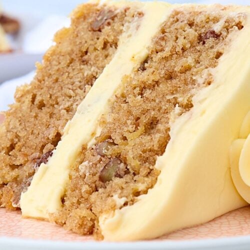 hummingbird cake - Cakes by MK hummingbird cake