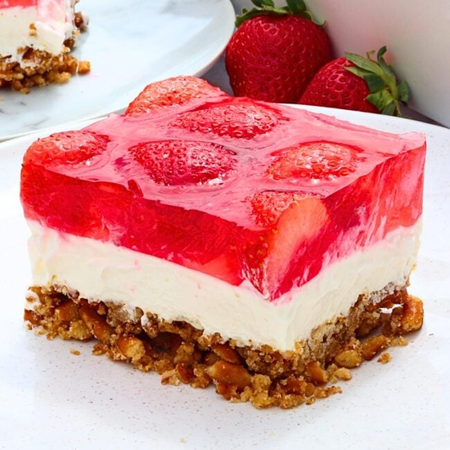 strawberry pretzel salad